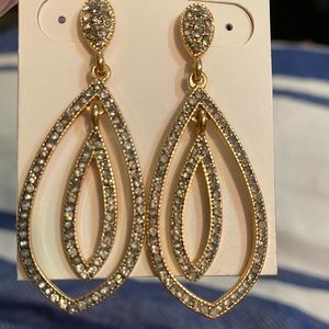 Francesca’s Dangling Earrings!!  NWT!!